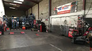 Sv Pneus, La Courneuve