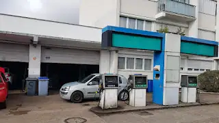 Raal auto, Chatou