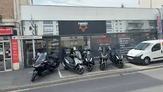 Poignée dans l'angle, Sartrouville