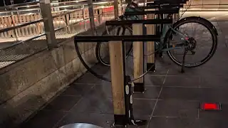 Pompe à vélo, Courbevoie