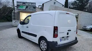 Garage de la barthelasse, Avignon