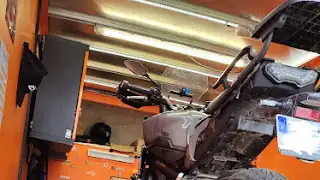Le garage des copains l atelier mobil / le magasin, Pessac